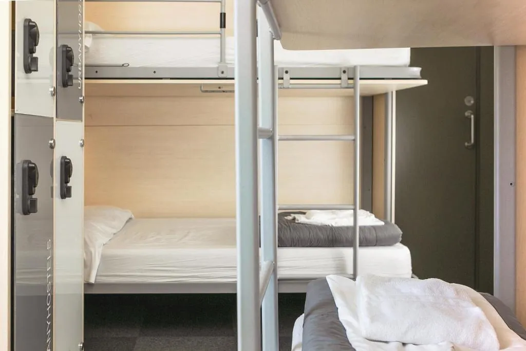 QUADRUPLE STANDARD Room, Barcelona Urbany Hostel, Barcelona