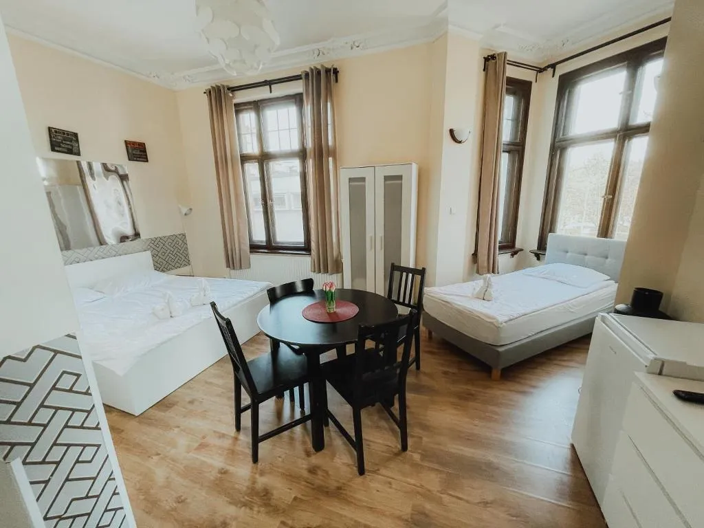 STUDIO KING SIZE BED Room, Central Sopot, Gdansk