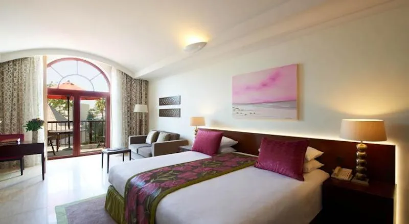 SUITE BEACH FRONT Room, JA The Resort – JA Palm Tree Court, Dubai, Dubai