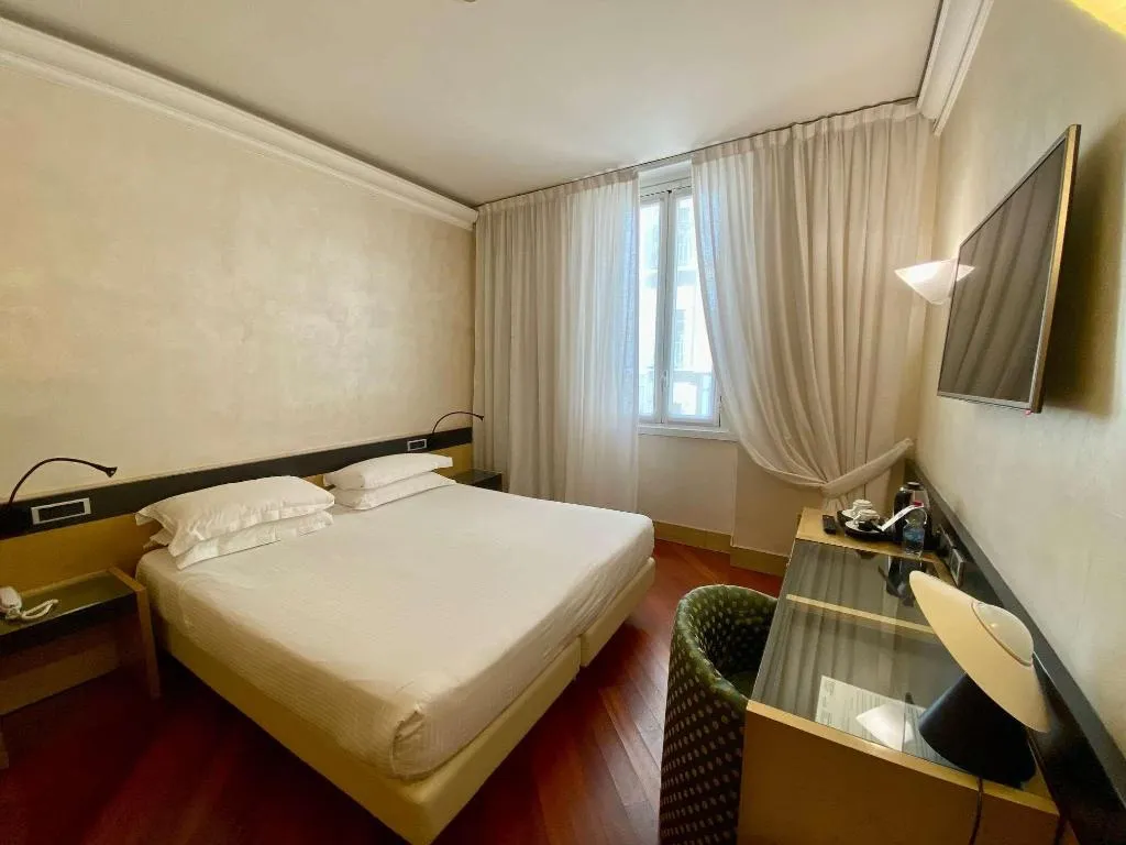 Room, Sanpi Milano, Milan