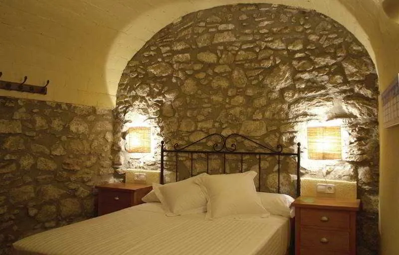 Room, Hap-Dreams, Costa Brava