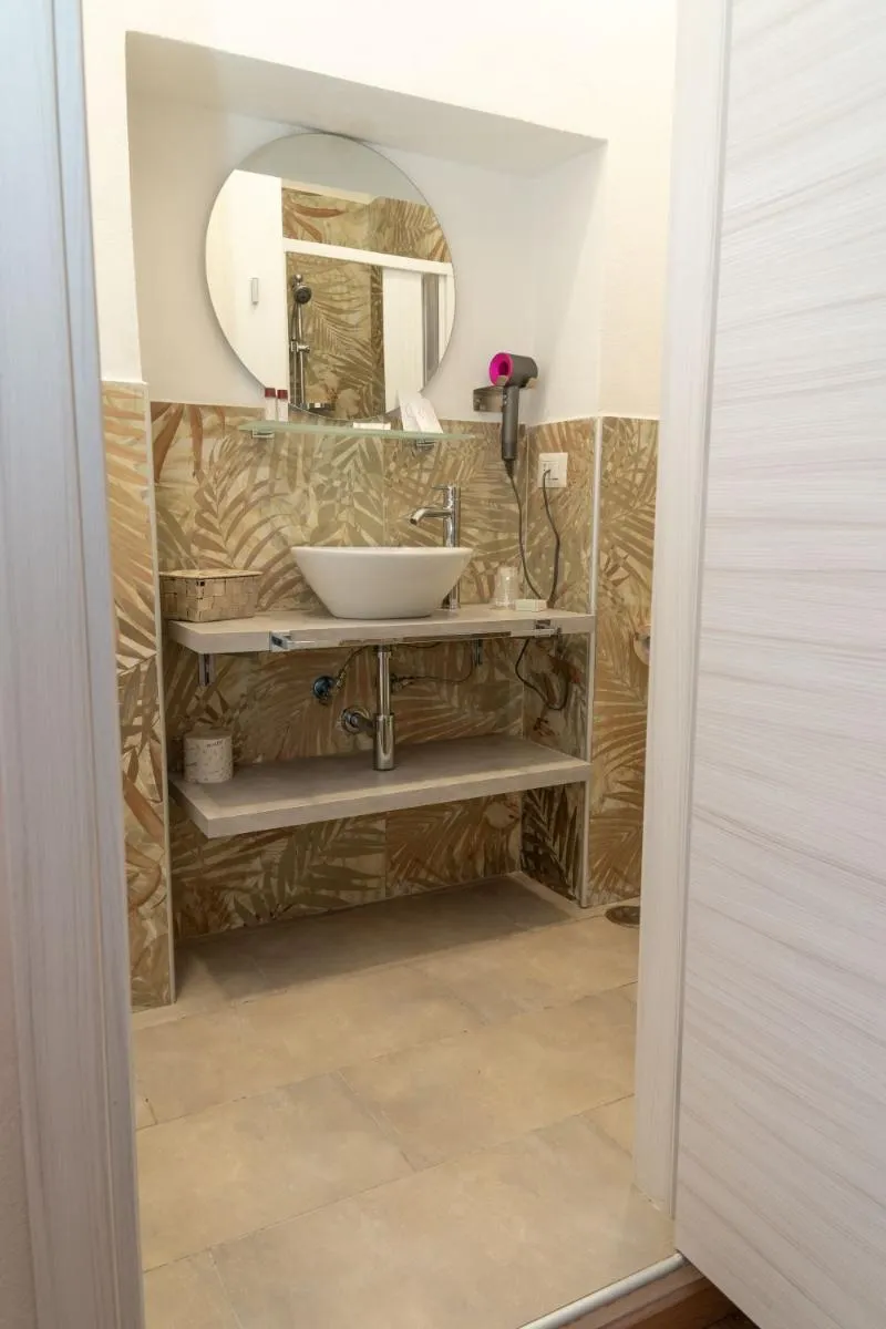 Double or Twin STANDARD Room, The Sun Hotel Boutique, Naples