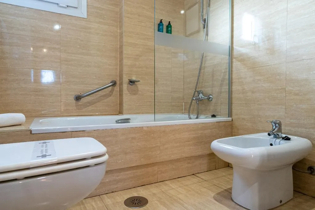 QUADRUPLE STANDARD Room, Sercotel Avenida Almeria, Costa Almeria