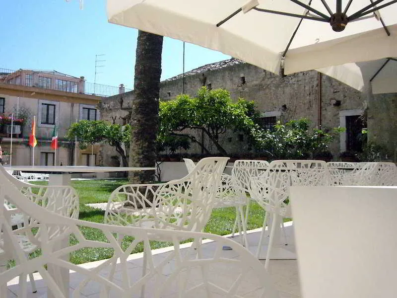 Terrace, Il Piccolo Giardino, Taormina