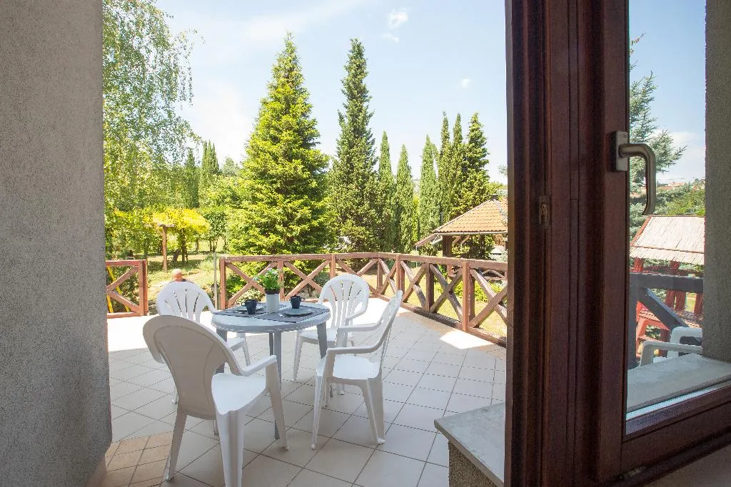 APARTMENT CAPACITY 3 Room, Helios Hotel Pension, Budapest