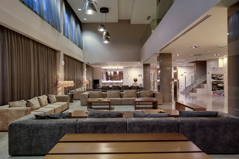 Lobby, PCM Forum Alcalá, Madrid