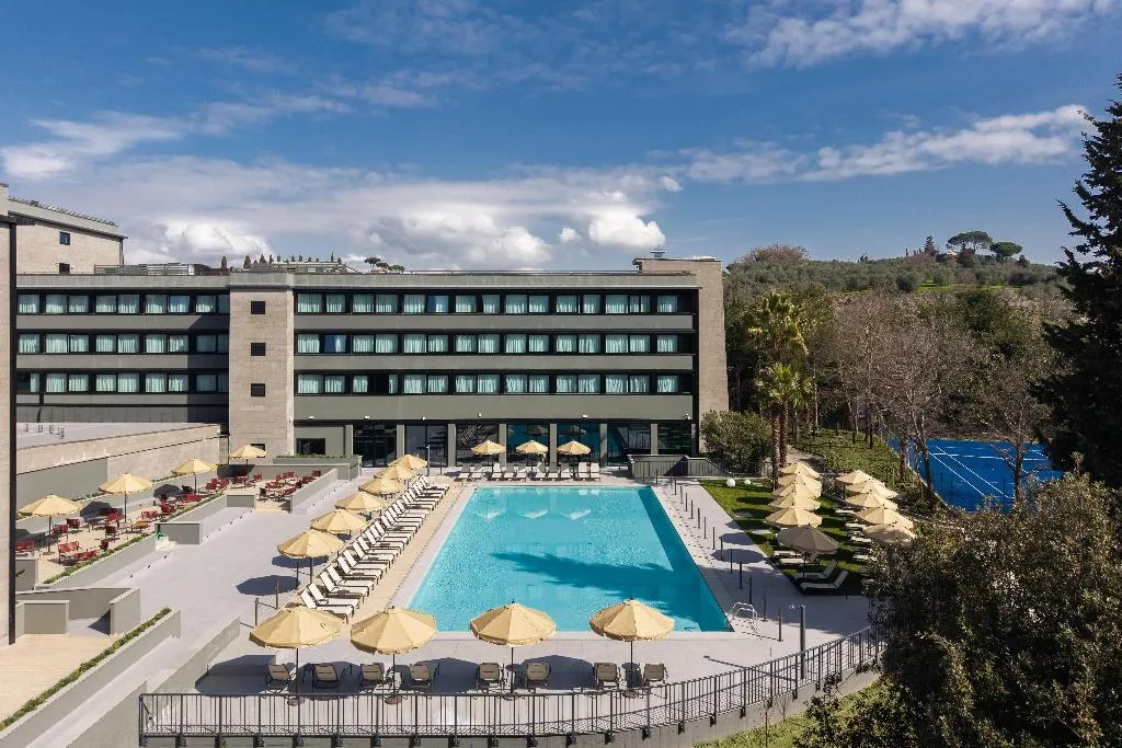 Pool, Radisson Blu Hotel Florence, Florence