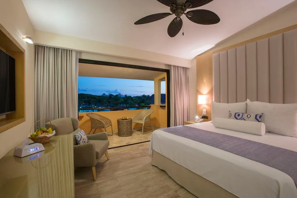 SUITE STANDARD Room, Grand Palladium Select White Sand Resort & Spa AI, Cancun Area