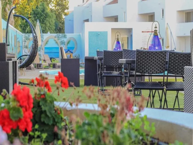 Terrace, Lagoa Apartment Hotel, Algarve