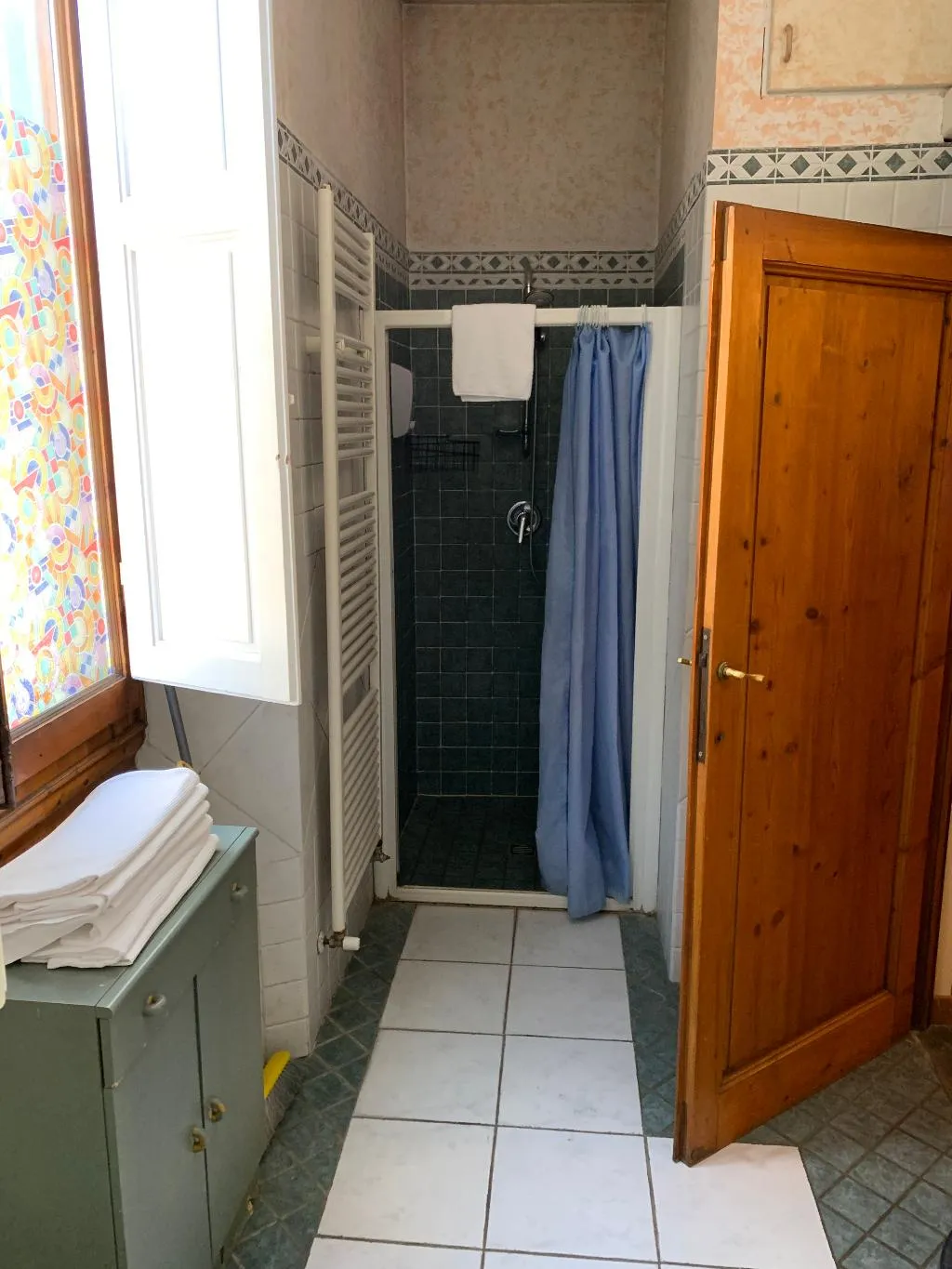 APARTMENT ONE BED Room, Gemini City Centre Studios, Florence