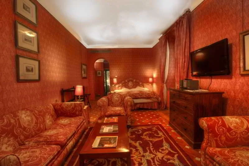 JUNIOR SUITE STANDARD Room, Casa Palacio de Carmona, Seville