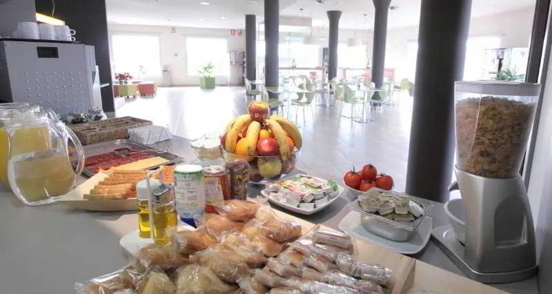 Restaurant, B&B HOTEL Figueres, Costa Brava