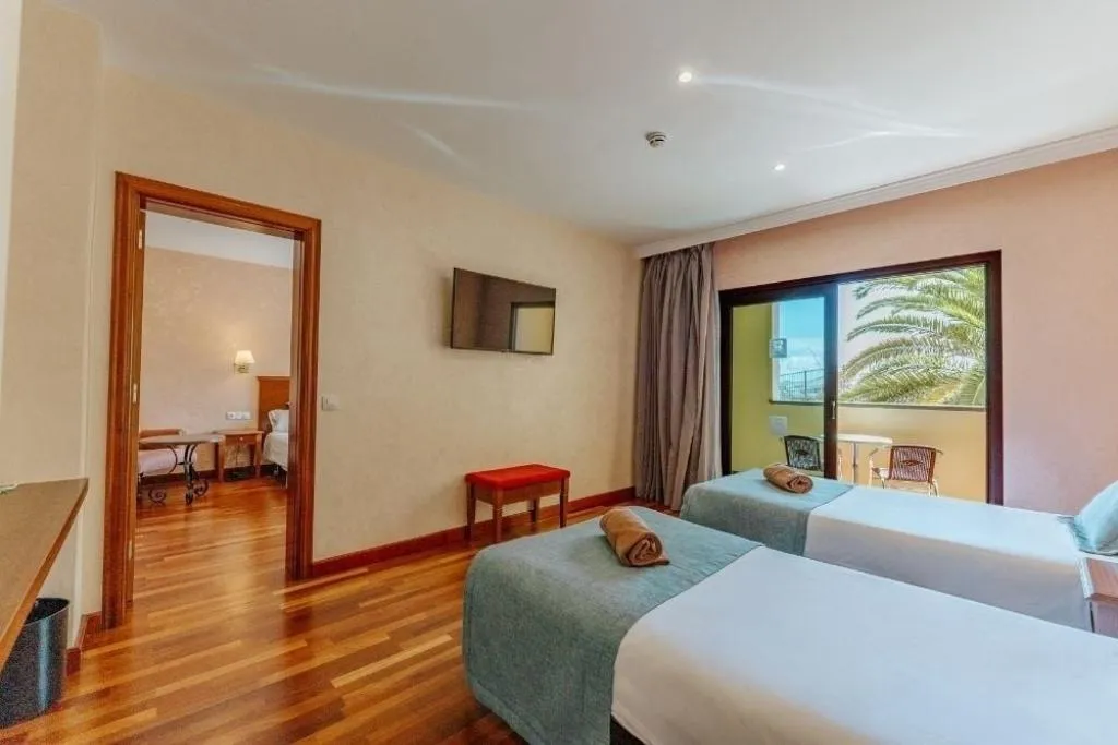FAMILY ROOM SEA VIEW TWO BEDROOMS Room, R2 Rio Calma Hotel, Fuerteventura