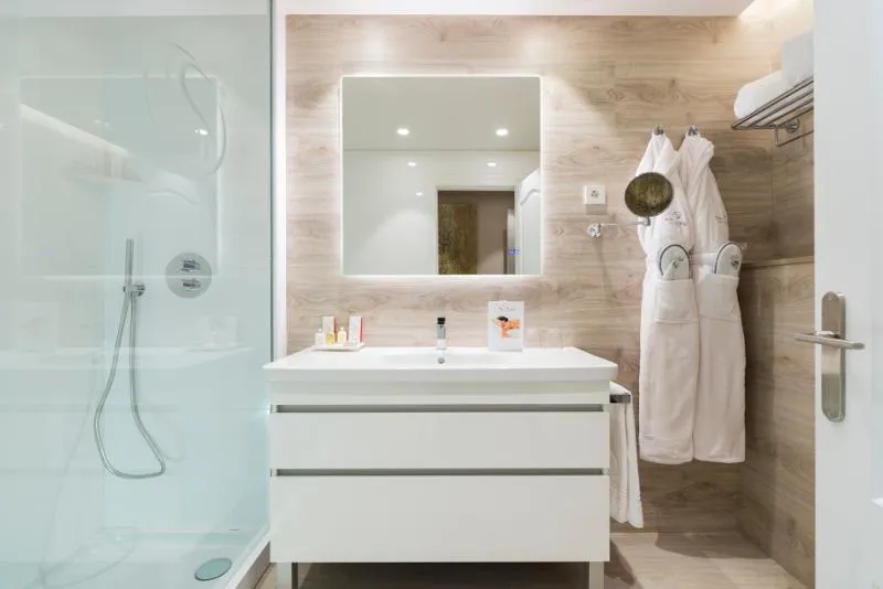 Double or Twin DELUXE Room, Salles Hotel Pere IV, Barcelona