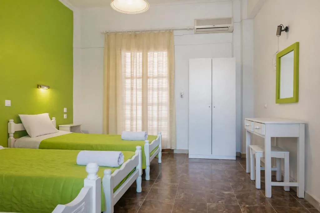 TRIPLE BASIC Room, Ionian Breeze Apartments, Corfu
