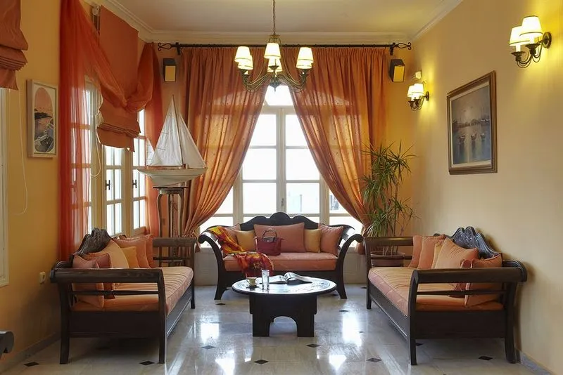 Lobby, Nikolas, Santorini