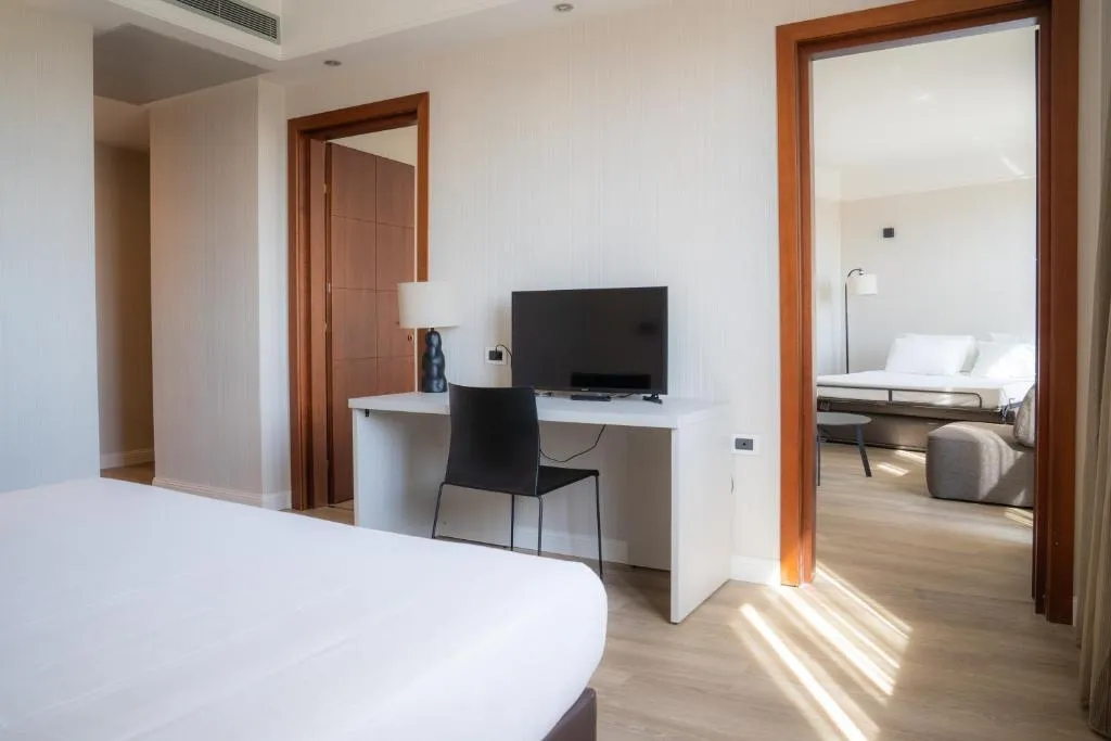 JUNIOR SUITE STANDARD Room, Hotel Capannelle, Rome