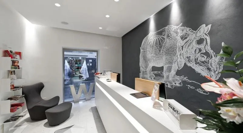 Lobby, White, Rome