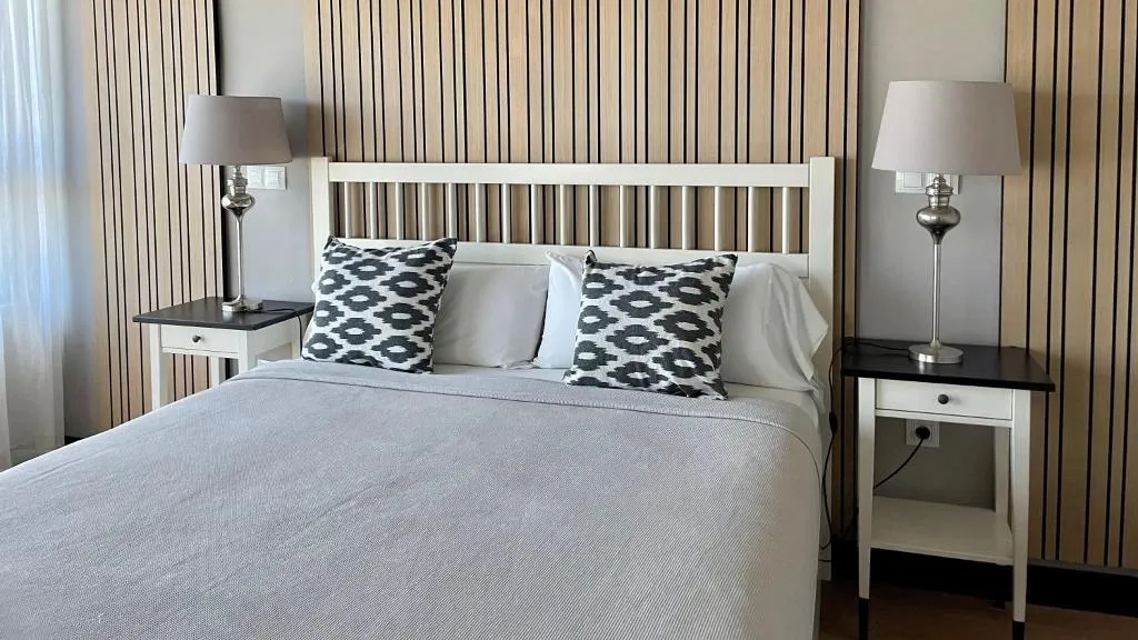 DOUBLE SUPERIOR WITH VIEWS Room, B&B Mare de Deu Jardines del Turia, Valencia