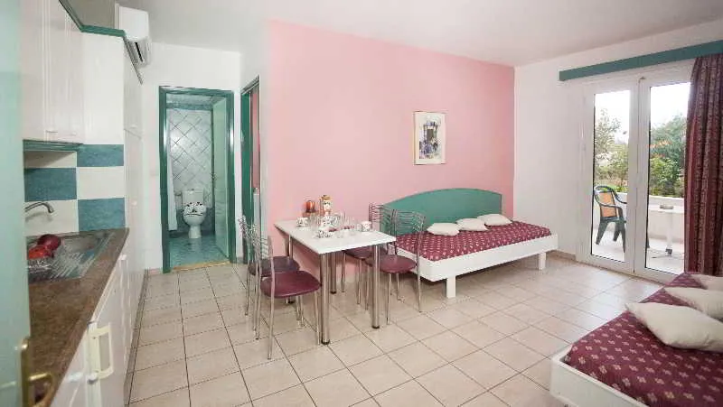 APARTMENT SUPERIOR ONE BEDROOM Room, Theoni Apartments, Crete