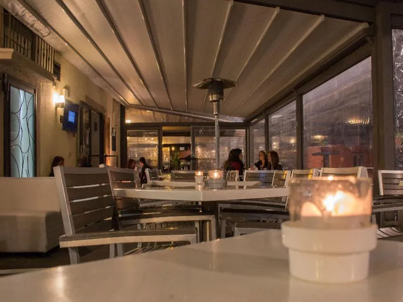 Bar, La Dimora dei Borboni, Naples