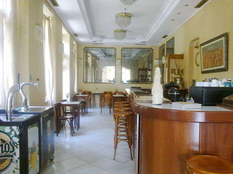Bar, Rio Athens, Athens