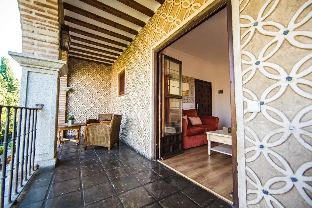 SUITE KING SIZE BED Room, Hacienda del Cardenal, Madrid
