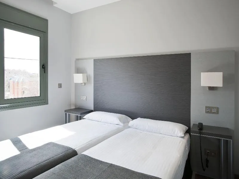 DOUBLE STANDARD Room, Uve Alcobendas, Madrid