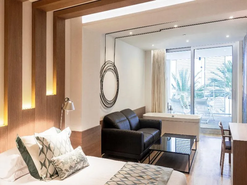 JUNIOR SUITE SEA VIEW Room, Pure Salt Garonda, Majorca