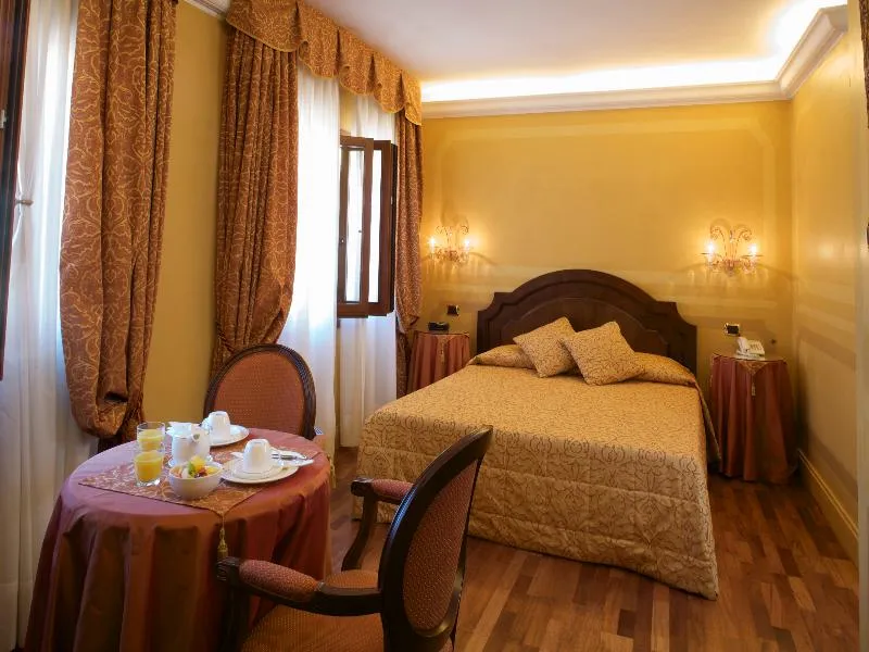 Double or Twin SUPERIOR Room, Al Codega, Venice