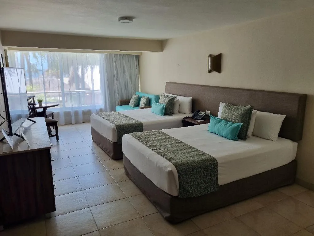 SUITE ONE BEDROOM ONE BATHROOM Room, Ocean Spa Hotel All Inclusive, Cancun Area