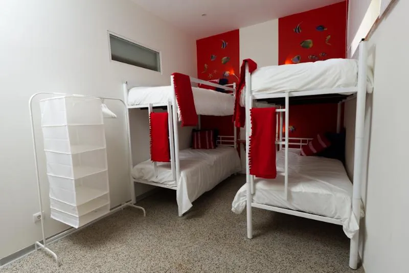 DOUBLE SINGLE USE Shared external bathroom Room, Turismo do Seculo, Lisbon