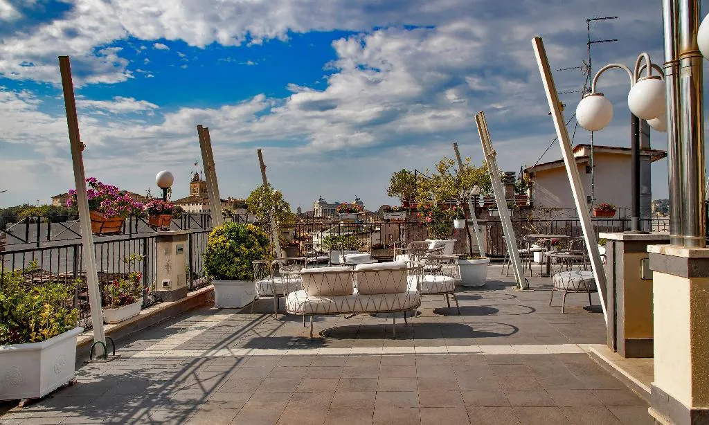 General view, Hotel Cecil, Rome