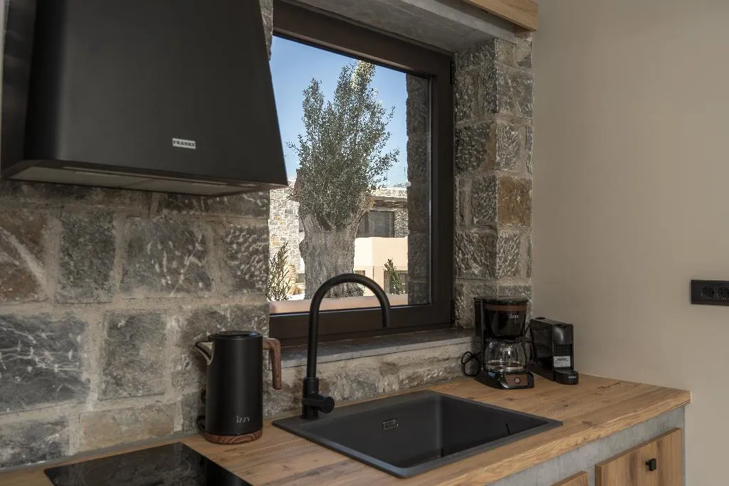 SUITE ONE BEDROOM Room, Volta Seaside Boutique Hotel, Crete