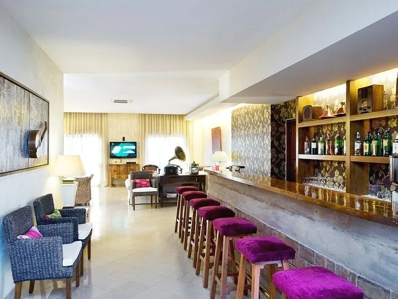 Bar, Parque Das Laranjeiras, Algarve