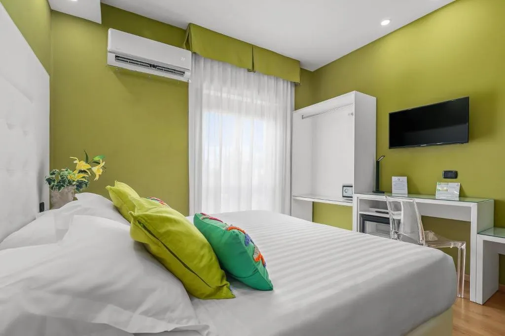 Room DELUXE Room, Reggia Suite Spa Hotel, Naples