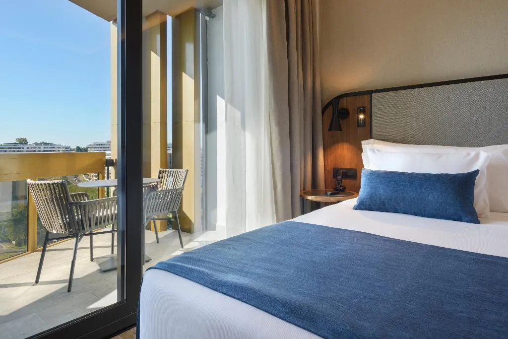 JUNIOR SUITE STANDARD Room, Barceló Roma, Rome