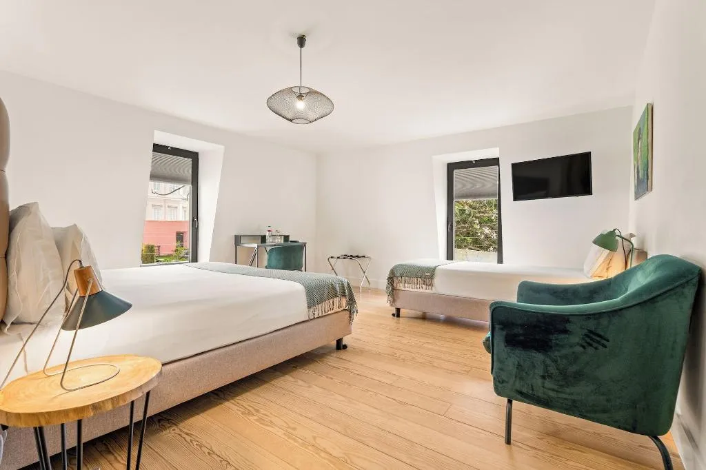 Room, Jardim Da Lapa By Shiadu, Lisbon
