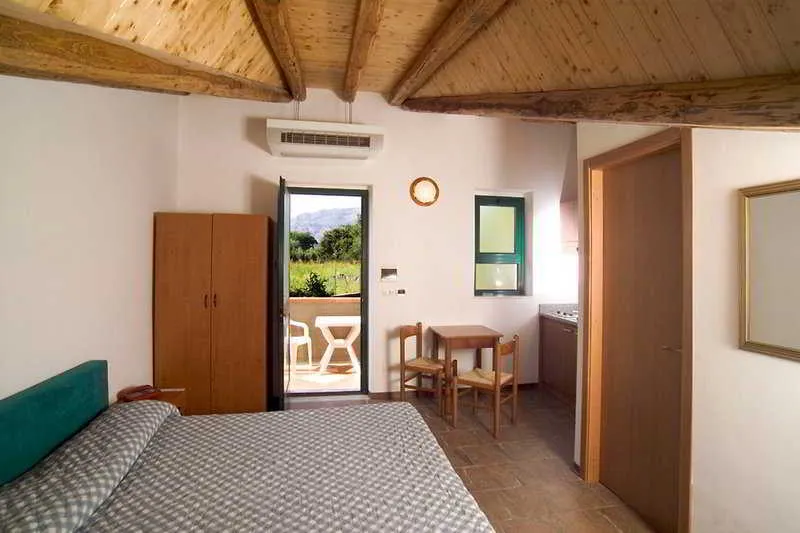 Room, Villaggio Alkantara, Catania