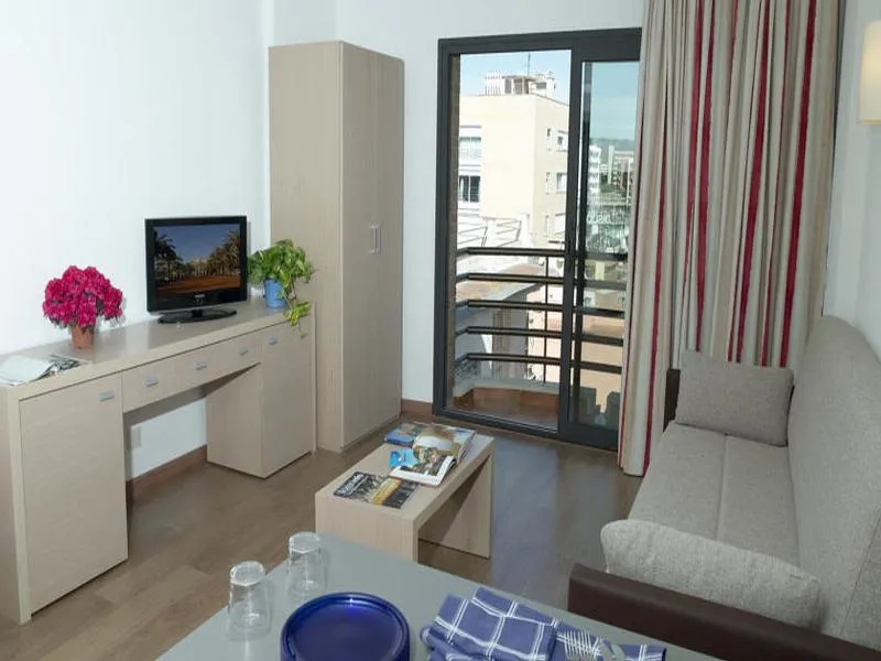 APARTMENT ONE BEDROOM Room, Almirall, Costa Brava