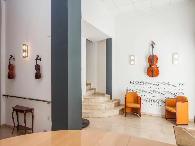 Lobby, Casual de la Música Valencia, Valencia