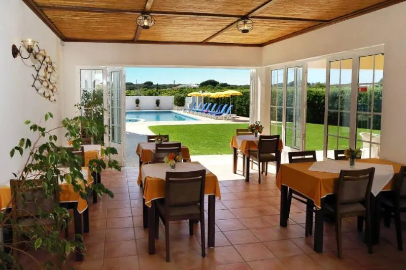 Restaurant, Alojamentos Turísticos Mira-Parque, Algarve