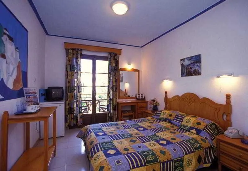 TRIPLE STANDARD Room, Ionia Hotel, Skiathos
