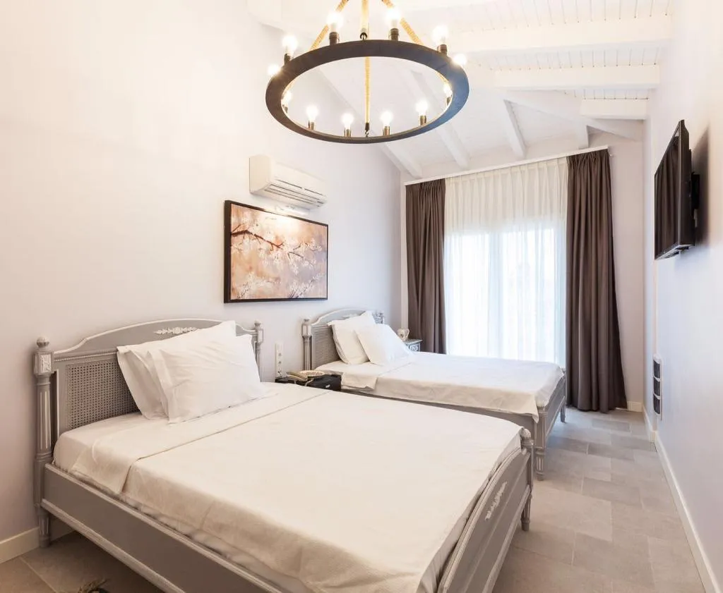 FAMILY ROOM STANDARD Room, Alacaat, Izmir