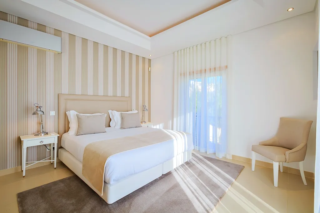 TOWNHOME THREE BEDROOMS Room, The Crest, Algarve