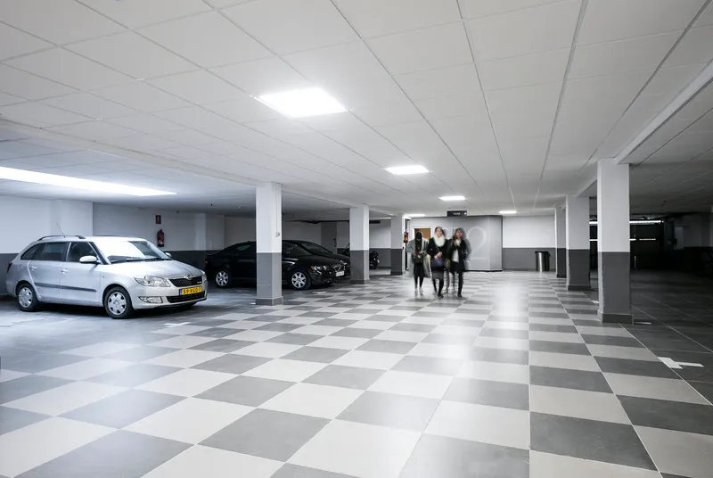 Sports and Entertainment, Best Auto Hogar, Barcelona