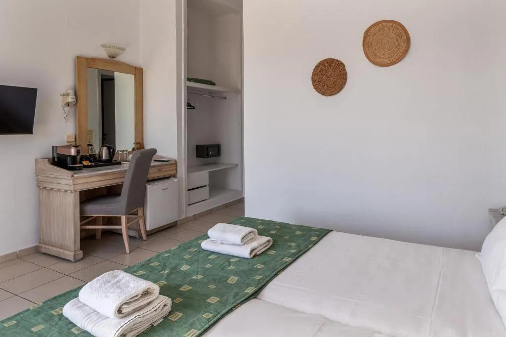 DOUBLE GARDEN VIEW Room, Naiades hotel, Crete