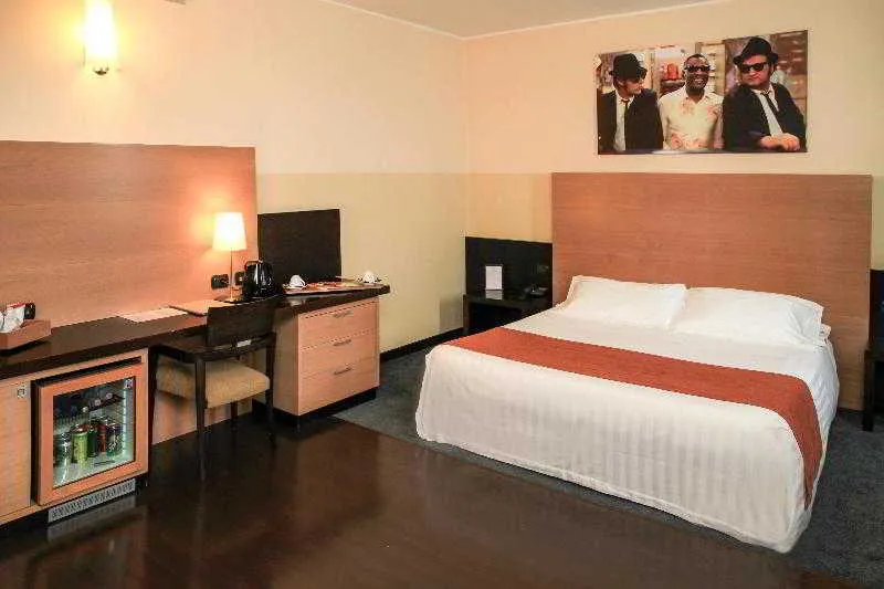 Room, Studios Hotel, Milan