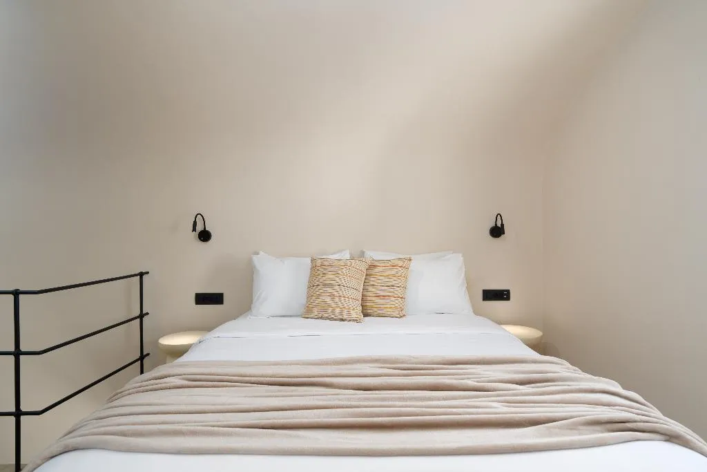 APARTMENT LUXURY ONE BEDROOM Room, White Orchid Boutique Apartments, Santorini