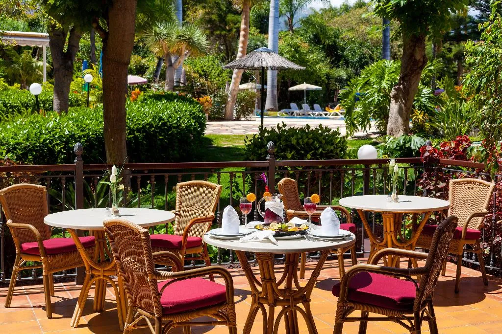 Terrace, Masaru, Tenerife